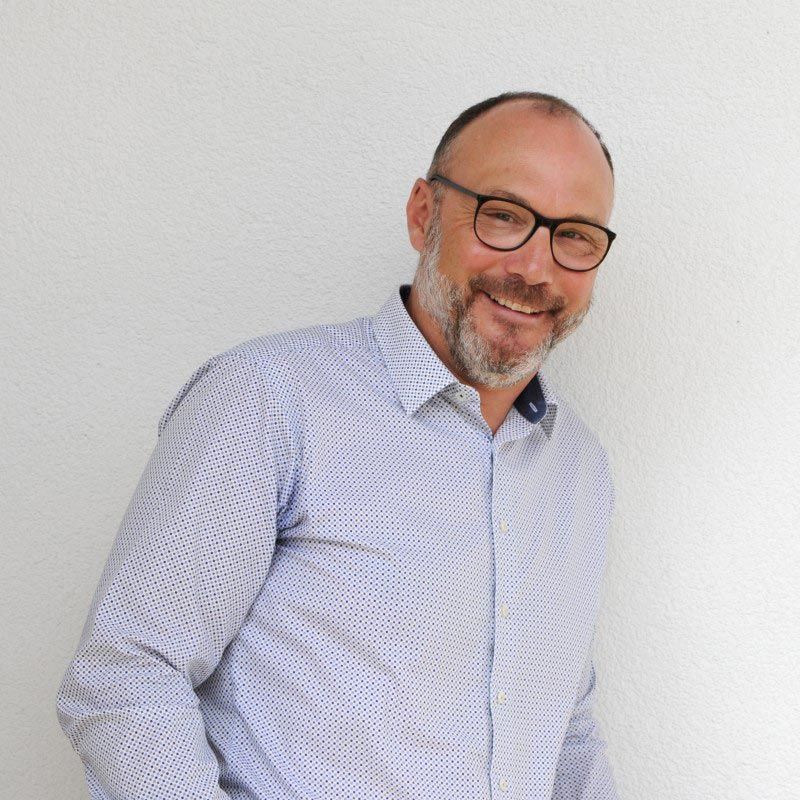 Portraitfoto Hugo Schumacher